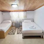 Villa 98 Tirana